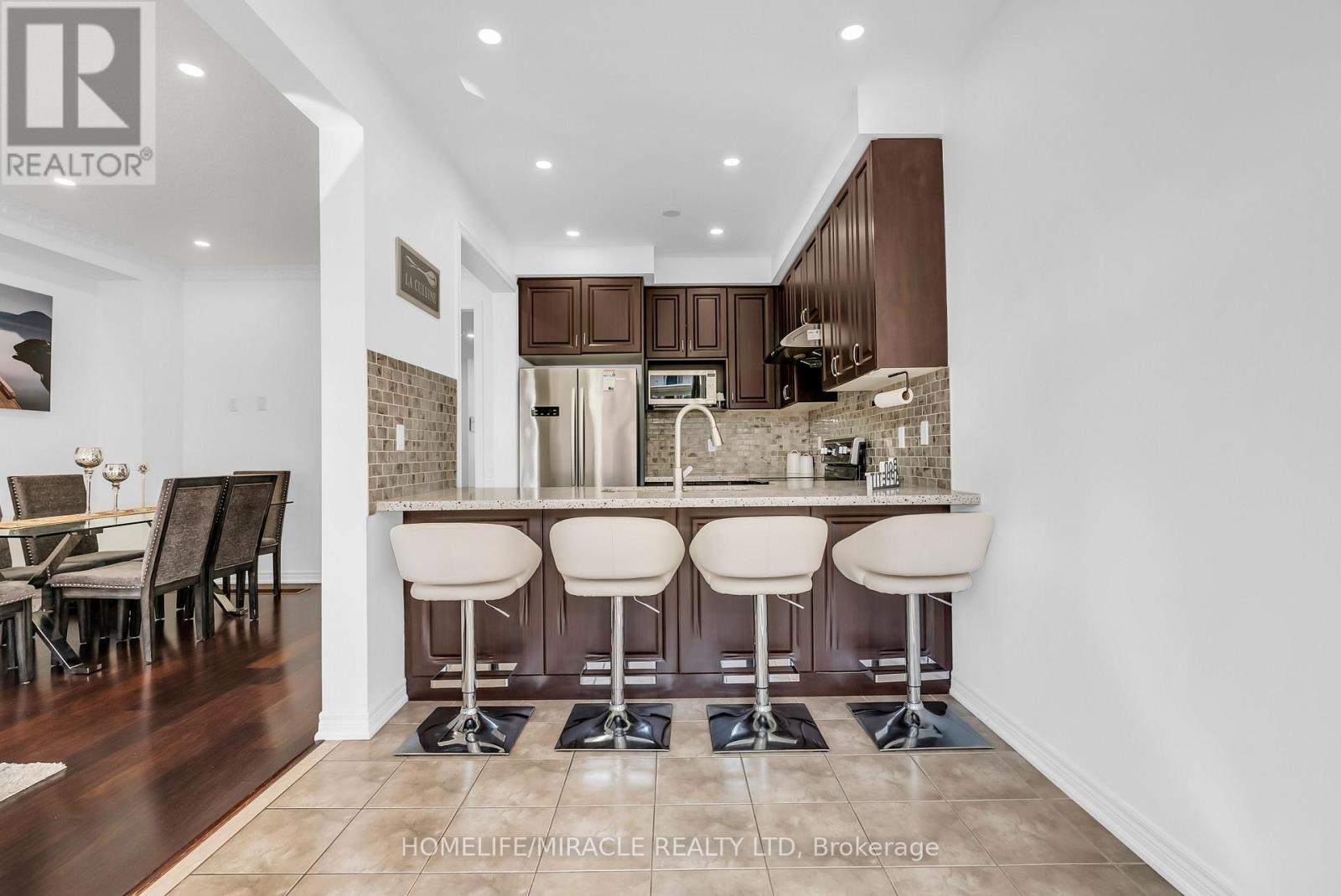 14 Falling Leaf Drive, Caledon, Ontario  L4G 6K6 - Photo 19 - W12195532