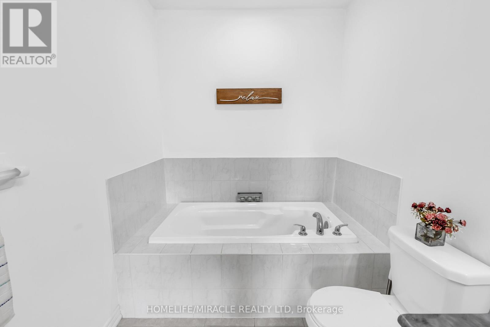 14 Falling Leaf Drive, Caledon, Ontario  L4G 6K6 - Photo 42 - W12195532