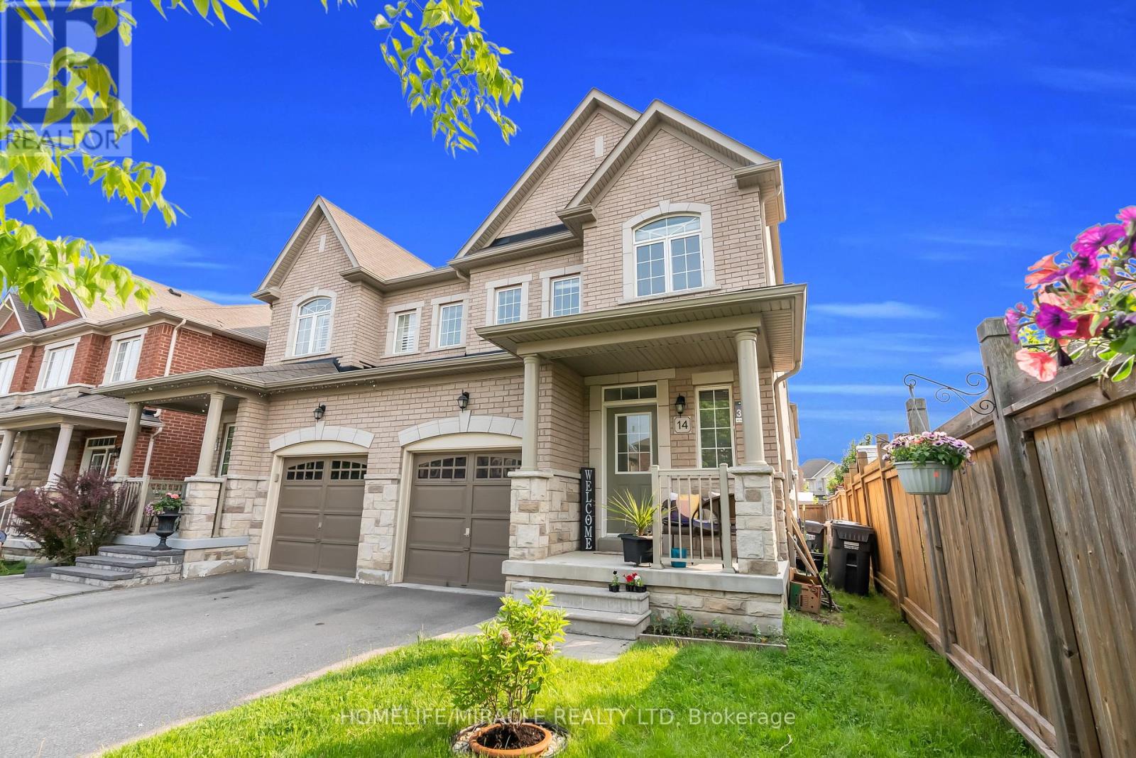 14 Falling Leaf Drive, Caledon, Ontario  L4G 6K6 - Photo 7 - W12195532