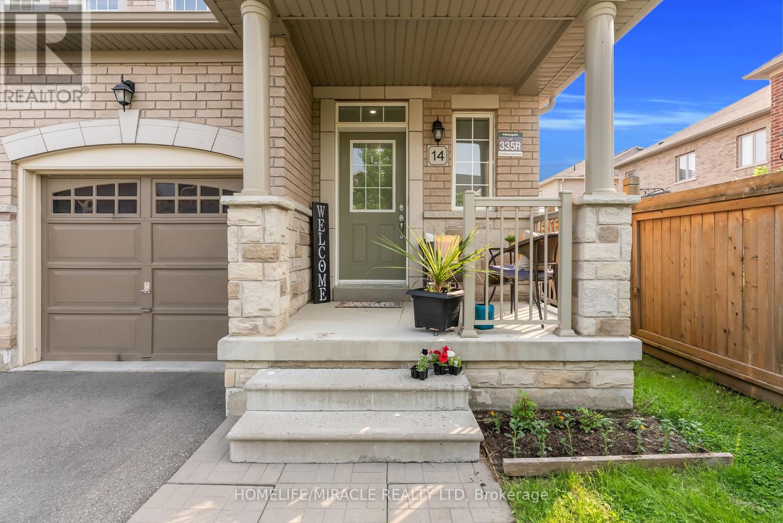 14 Falling Leaf Drive, Caledon, Ontario  L4G 6K6 - Photo 8 - W12195532