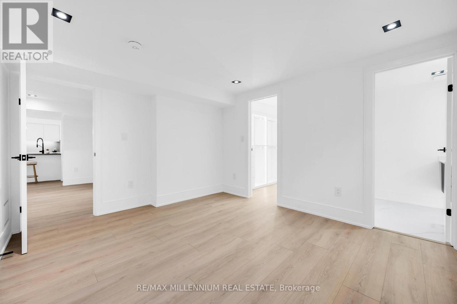 2893 Folkway Drive, Mississauga, Ontario  L5L 2H2 - Photo 47 - W12195535