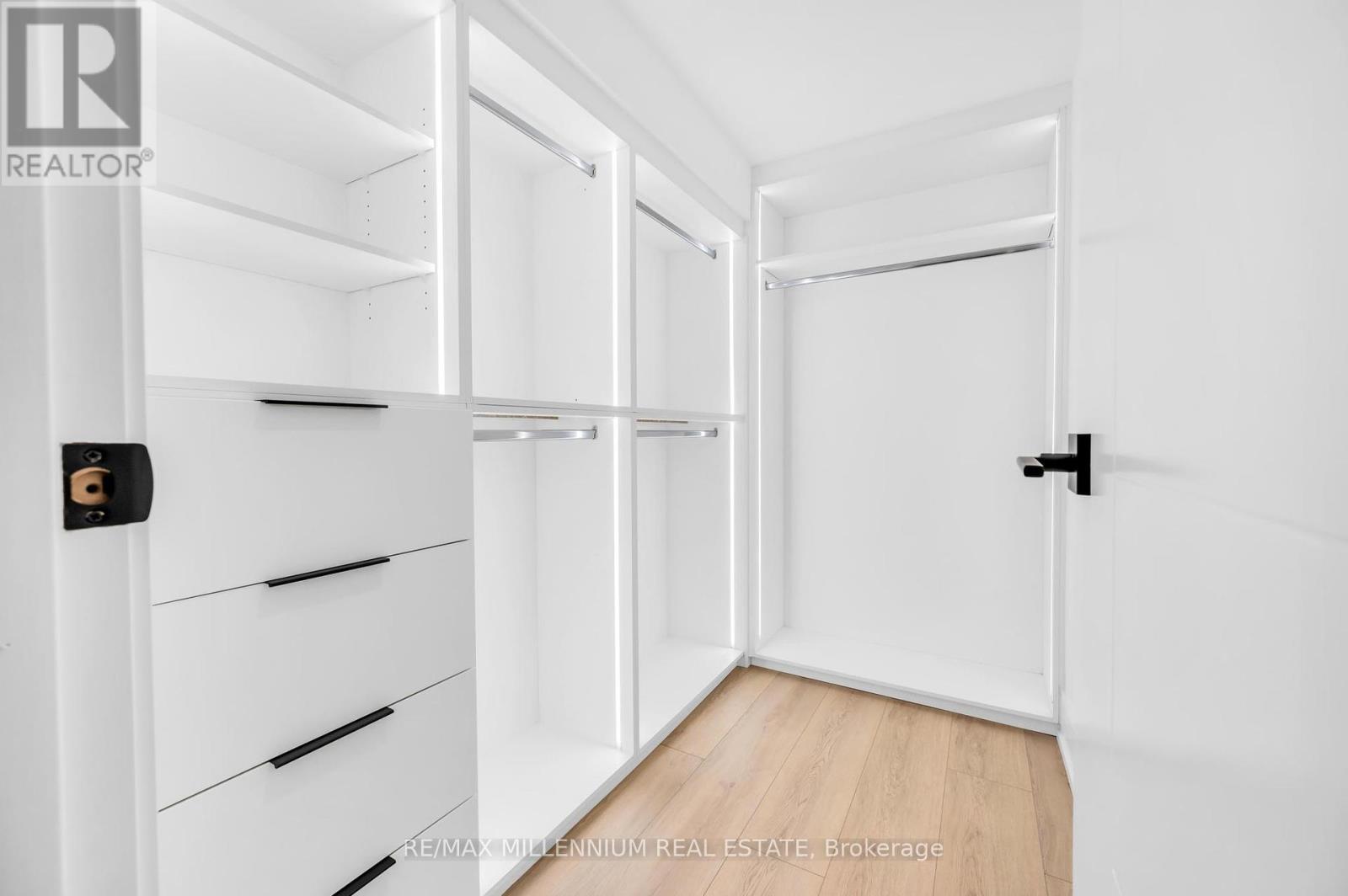 2893 Folkway Drive, Mississauga, Ontario  L5L 2H2 - Photo 48 - W12195535