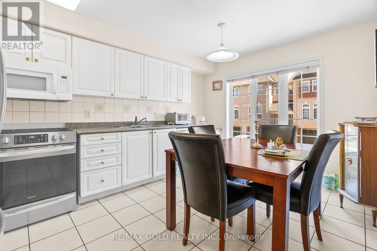 78 - 50 Strathaven Drive, Mississauga, Ontario  L5R 4E7 - Photo 7 - W12195554