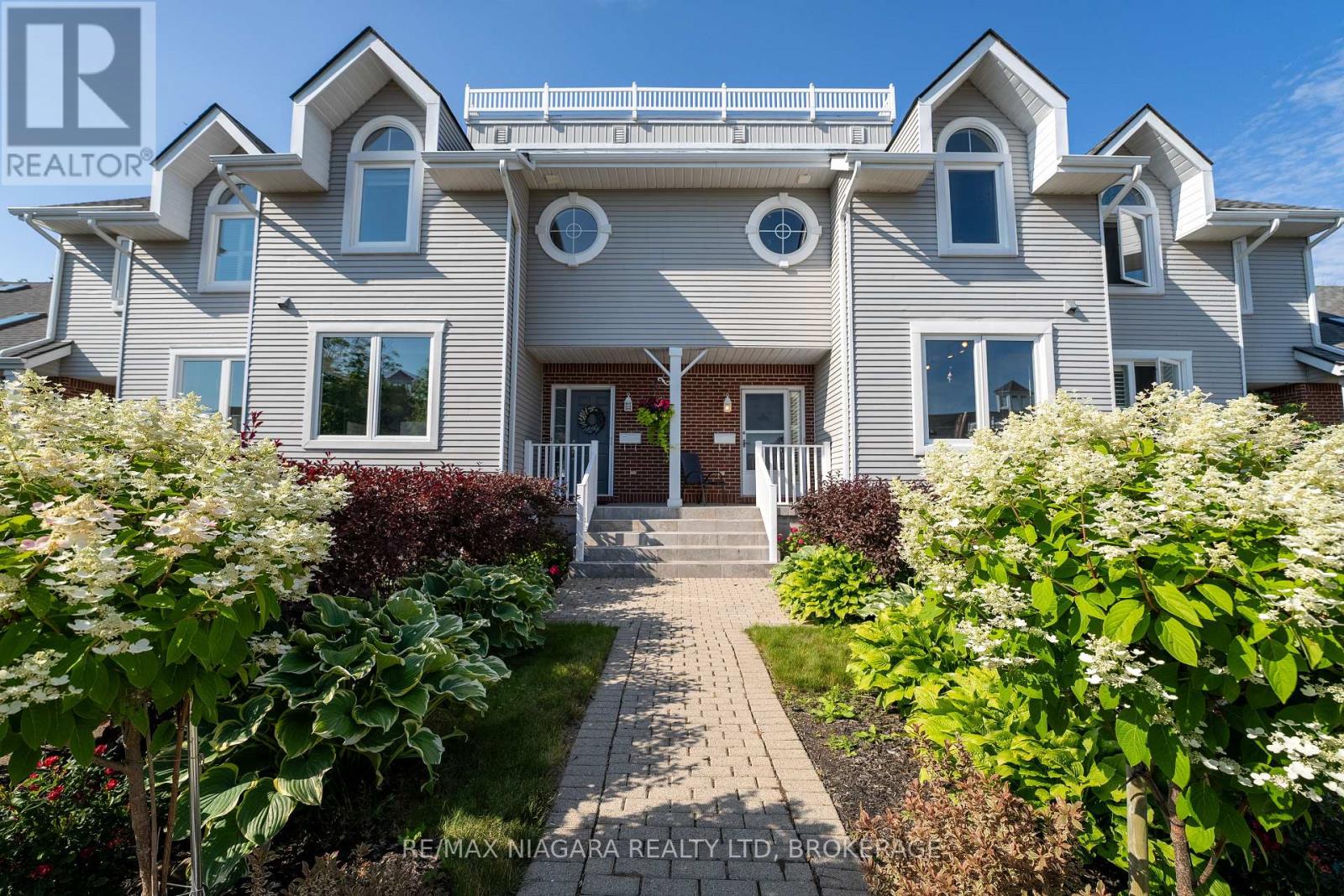 41 - 15 Lakeside Drive, St. Catharines (Port Weller), Ontario  L2M 1P3 - Photo 3 - X12195558