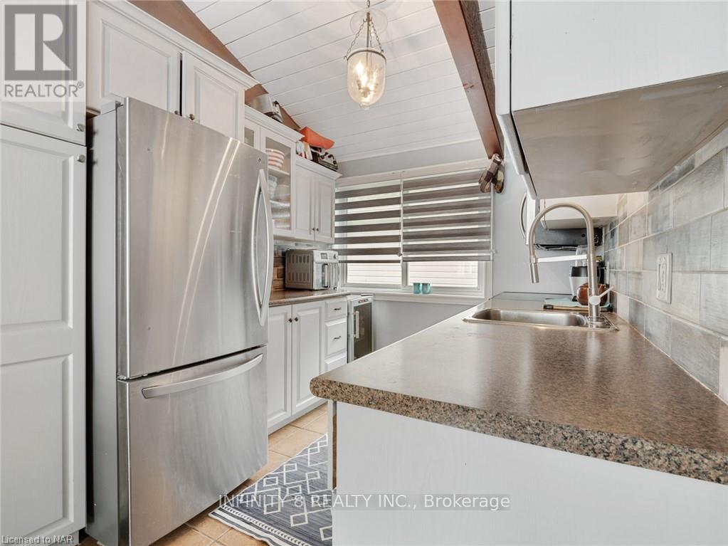 257 Ridge Road S, Fort Erie, Ontario  L0S 1B0 - Photo 11 - X12195710