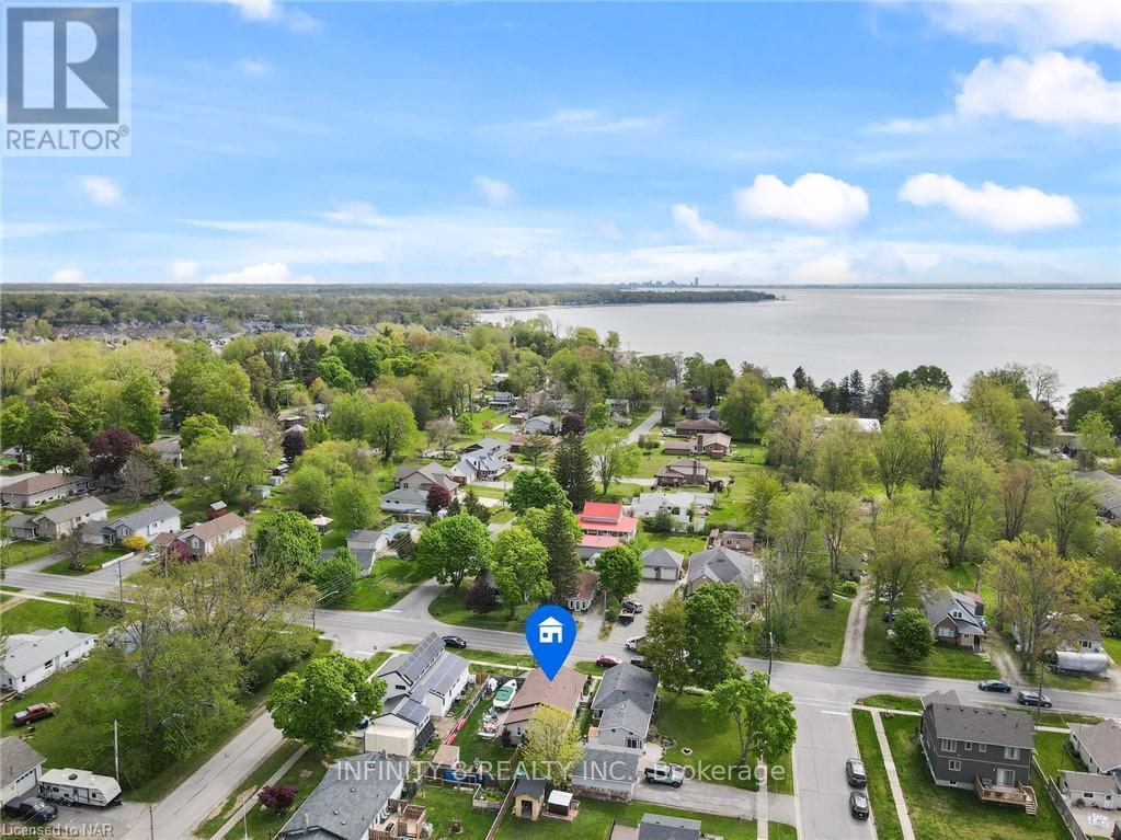 257 Ridge Road S, Fort Erie, Ontario  L0S 1B0 - Photo 3 - X12195710