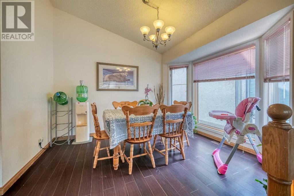 40 Edgeridge Way Nw, Calgary, Alberta  T3H 4H4 - Photo 6 - A2219731