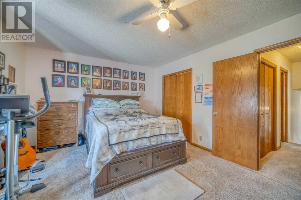 40 Edgeridge Way Nw, Calgary, Alberta  T3H 4H4 - Photo 30 - A2219731