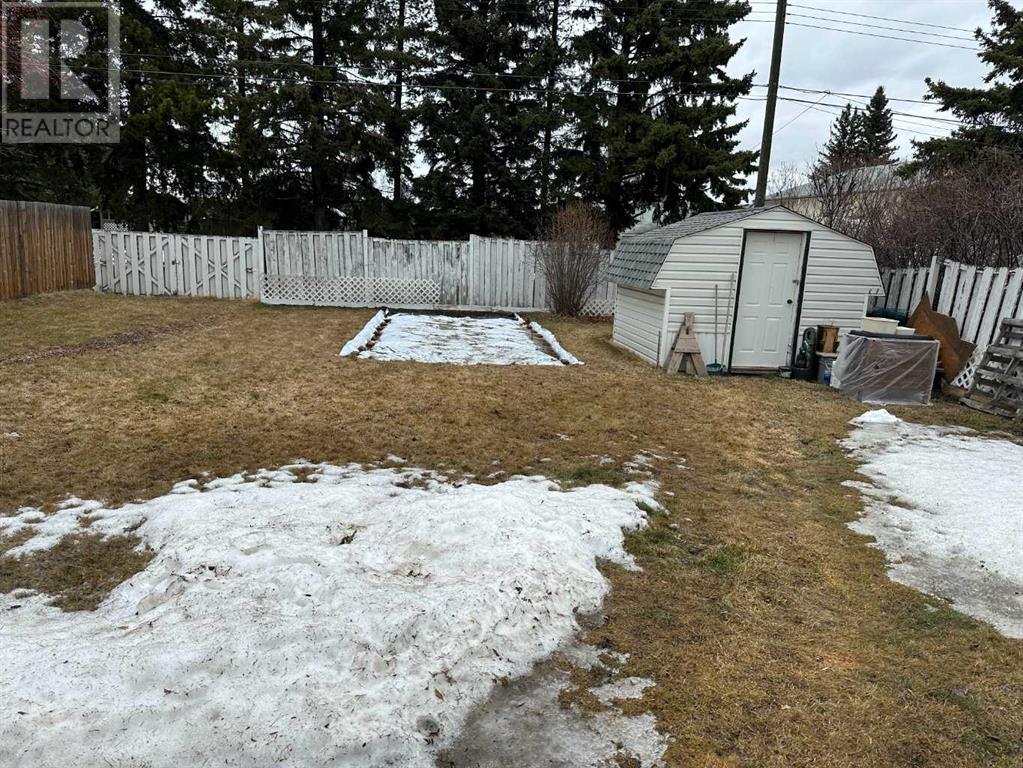 4718 53 Avenue, Rimbey, Alberta  T0C 2J0 - Photo 2 - A2211785