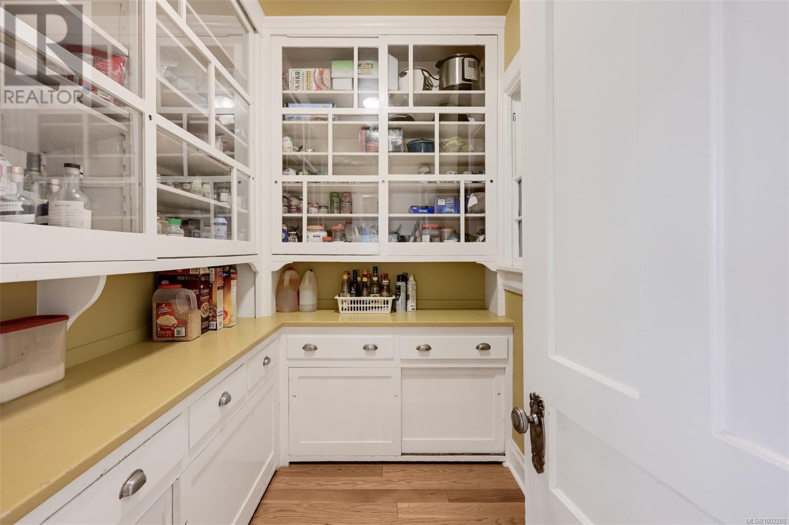 1630 York Pl, Oak Bay, British Columbia  V8R 5X2 - Photo 26 - 1002288