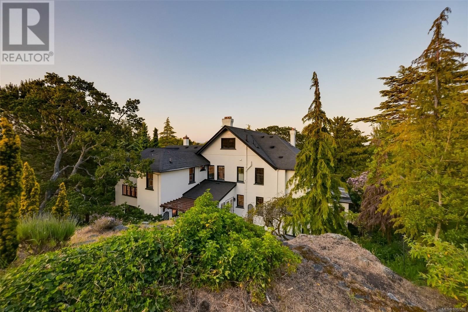 1630 York Pl, Oak Bay, British Columbia  V8R 5X2 - Photo 88 - 1002288