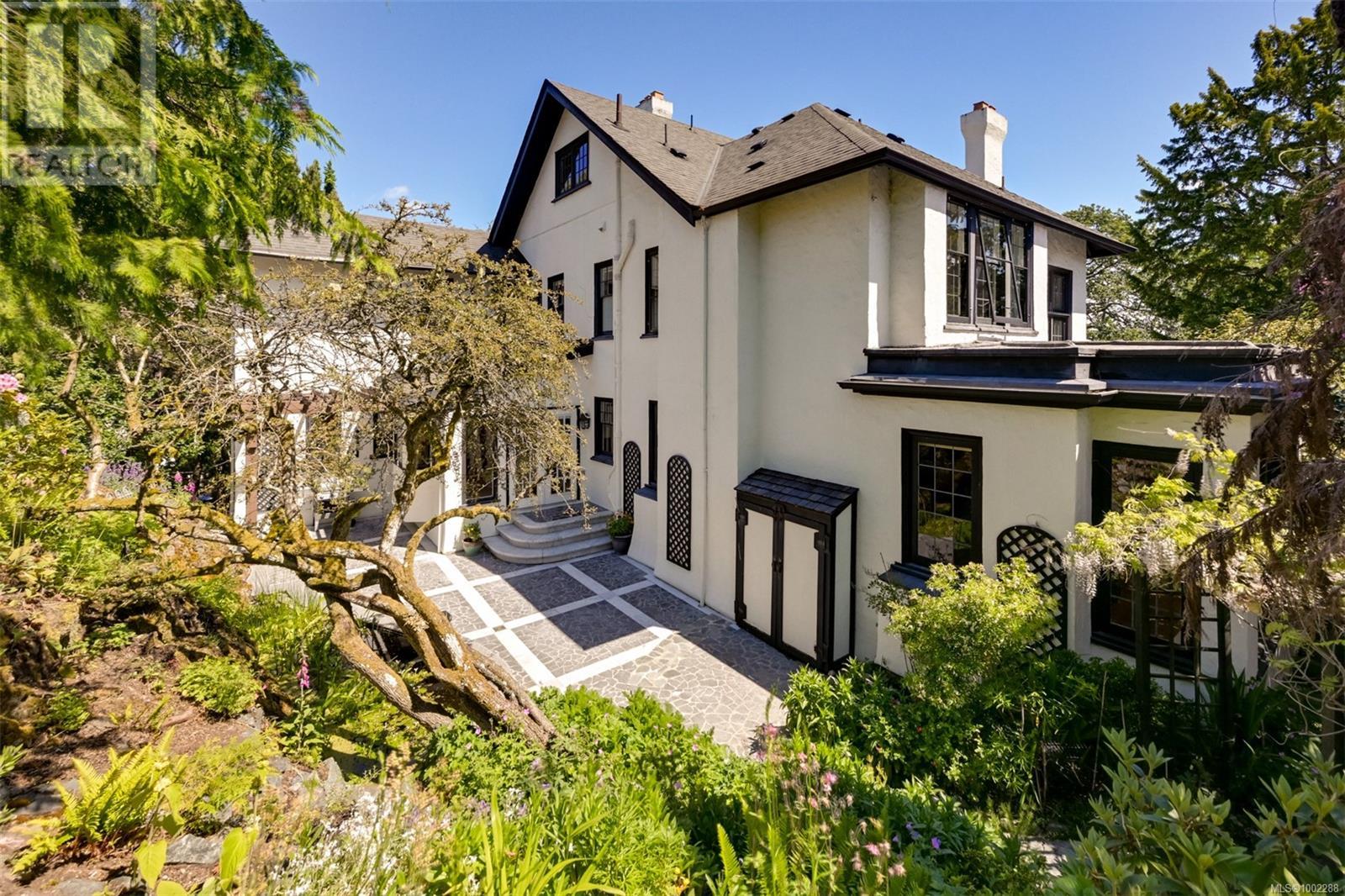 1630 York Pl, Oak Bay, British Columbia  V8R 5X2 - Photo 9 - 1002288