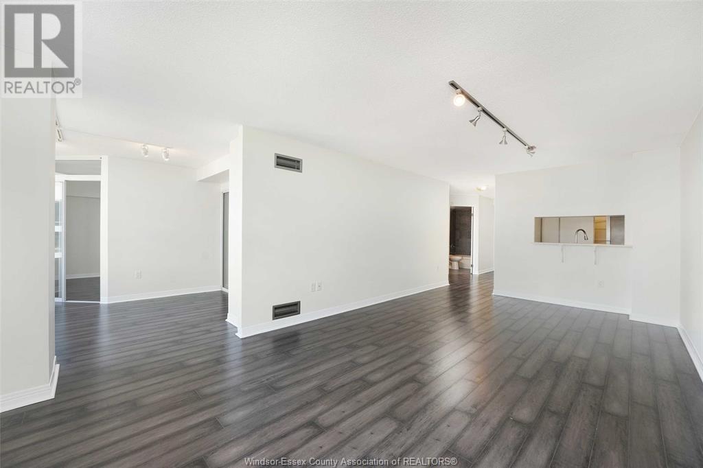 75 Riverside Drive East Unit# 1607, Windsor, Ontario  N9A 7C4 - Photo 12 - 25014129
