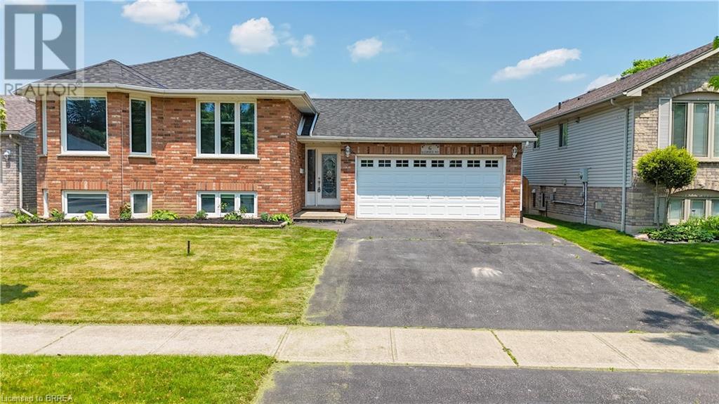 6 MCCORMICK Way, Brantford, Ontario