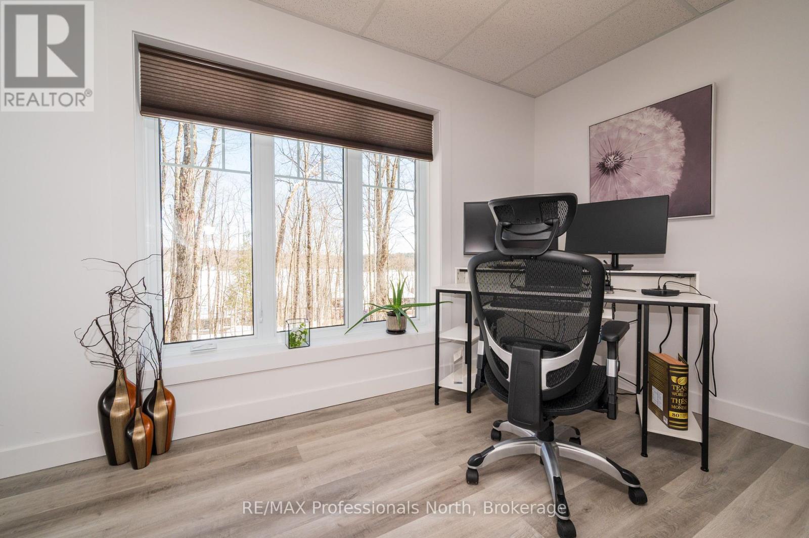 1333 Walker Lake Drive, Lake Of Bays, Ontario  P1H 2J6 - Photo 12 - X12044688