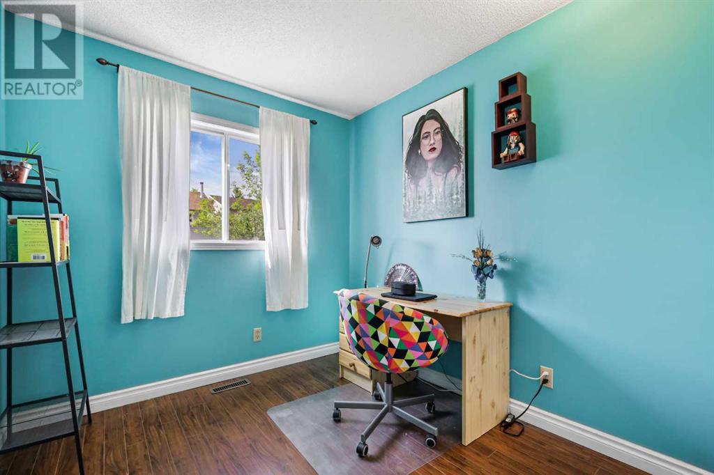 680 Macewan Drive Nw, Calgary, Alberta  T3K 3J5 - Photo 18 - A2227404