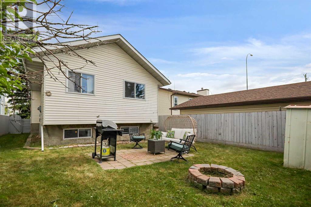680 Macewan Drive Nw, Calgary, Alberta  T3K 3J5 - Photo 38 - A2227404