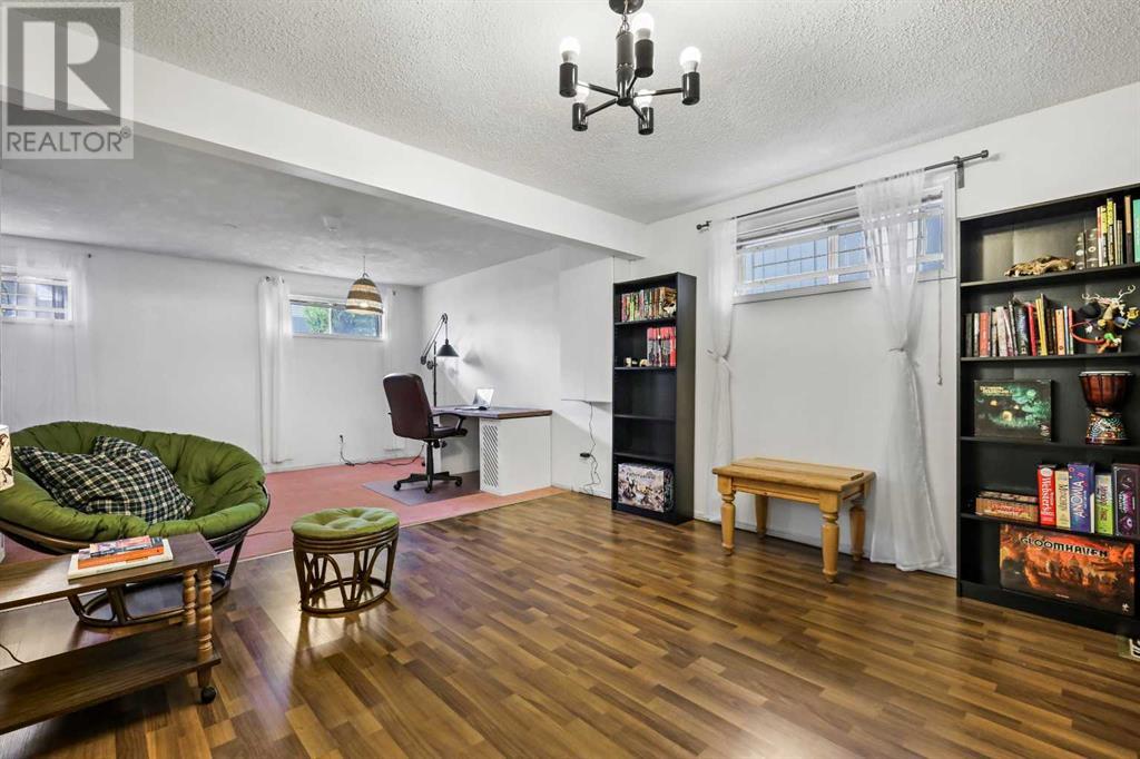 680 Macewan Drive Nw, Calgary, Alberta  T3K 3J5 - Photo 28 - A2227404