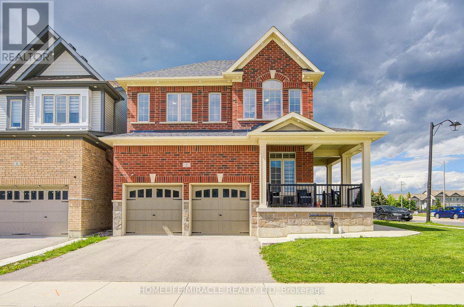 Property at 2 WILLIAM DUNLOP STREET image 3