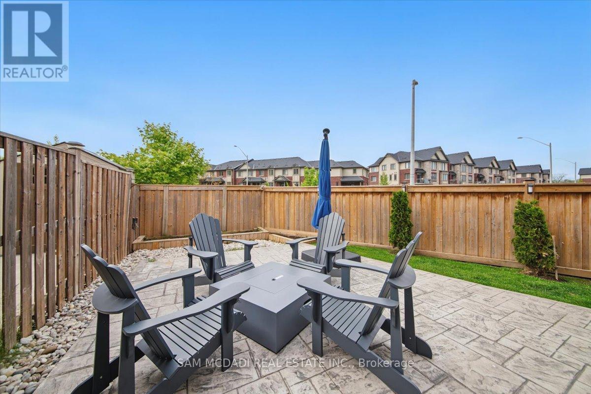 4 Rouley Lane, Hamilton, Ontario  L9G 0G5 - Photo 33 - X12195336