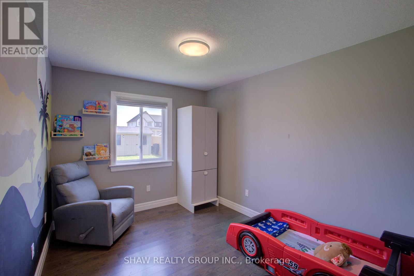37 Lorne Street W, Minto, Ontario  N0G 1Z0 - Photo 22 - X12195361