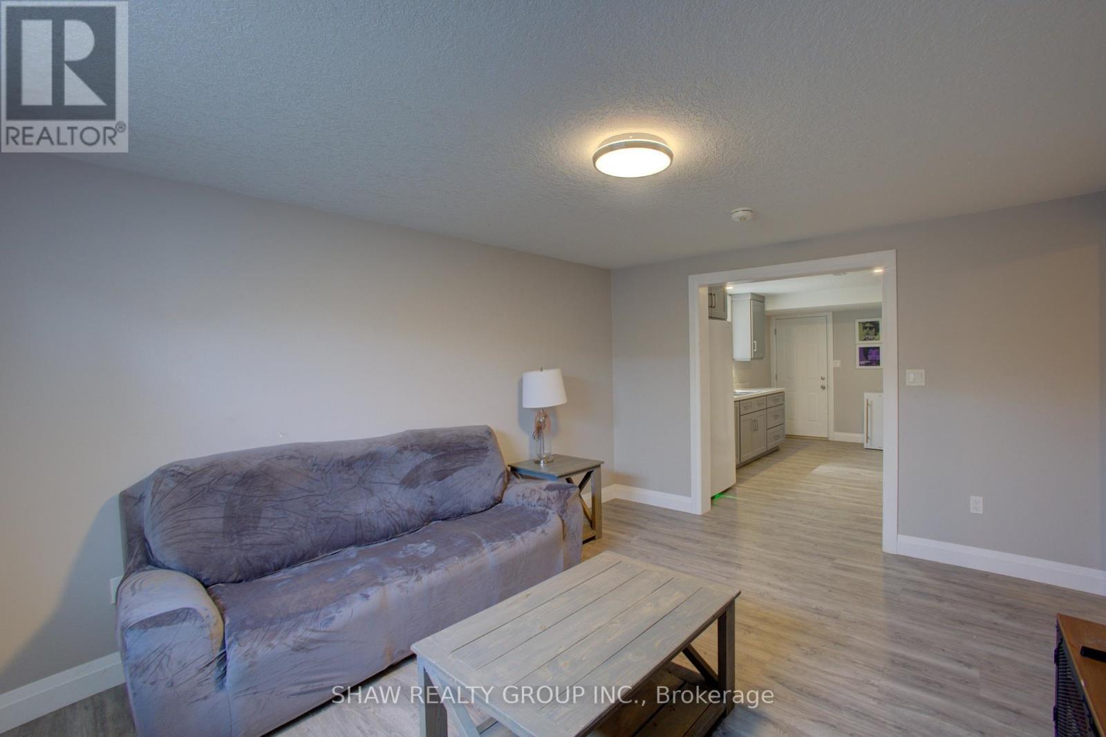 37 Lorne Street W, Minto, Ontario  N0G 1Z0 - Photo 34 - X12195361