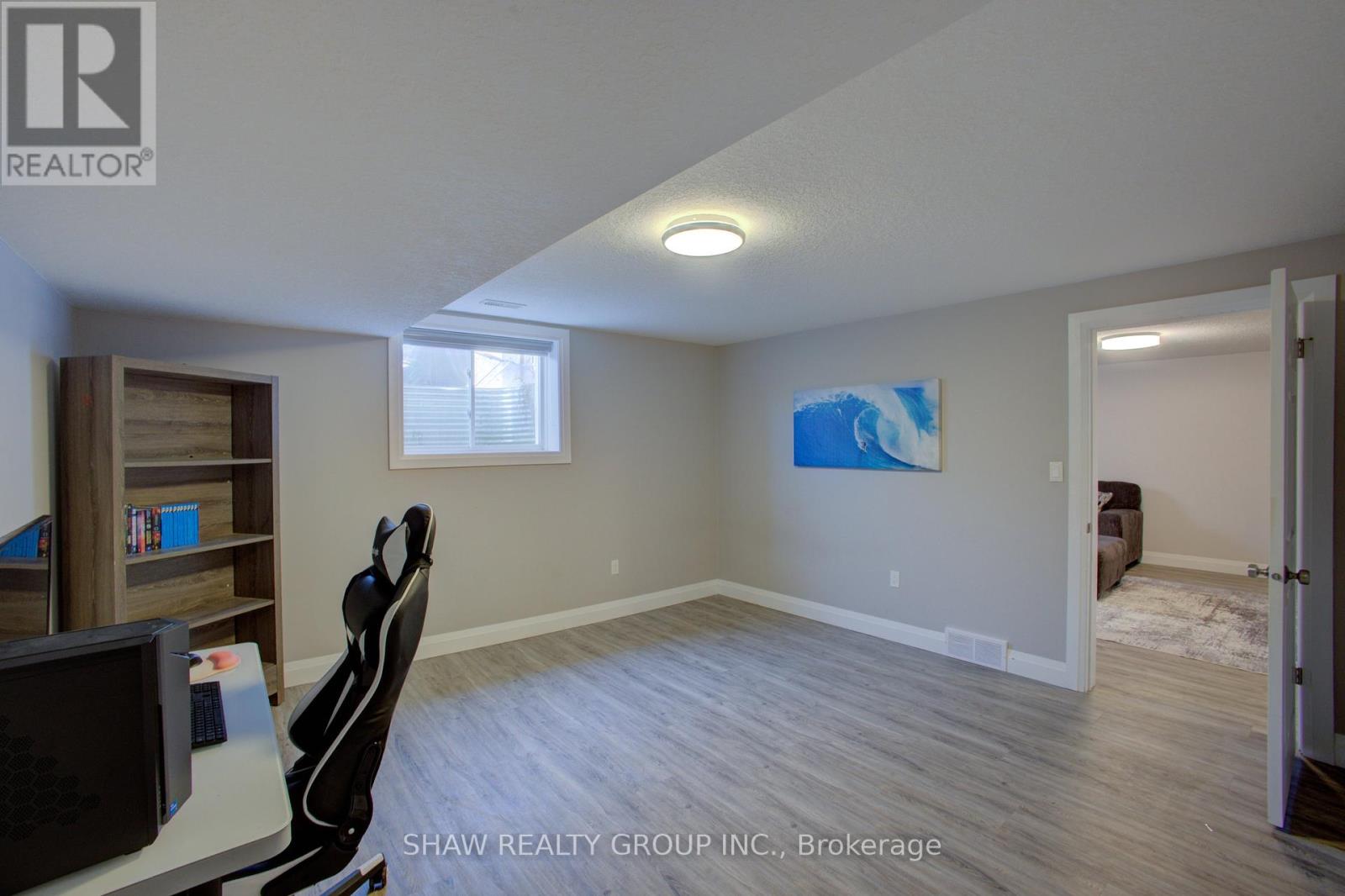 37 Lorne Street W, Minto, Ontario  N0G 1Z0 - Photo 38 - X12195361