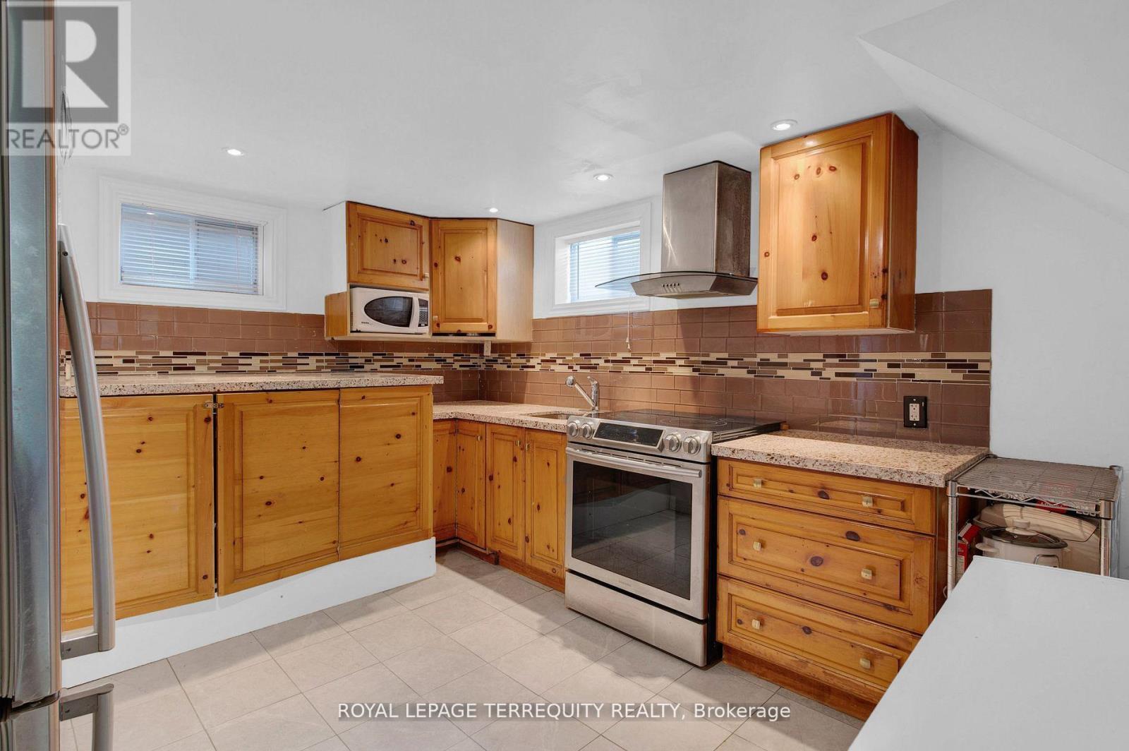 5 Mcmann Drive, Thorold, Ontario  L2V 2V3 - Photo 18 - X12195365