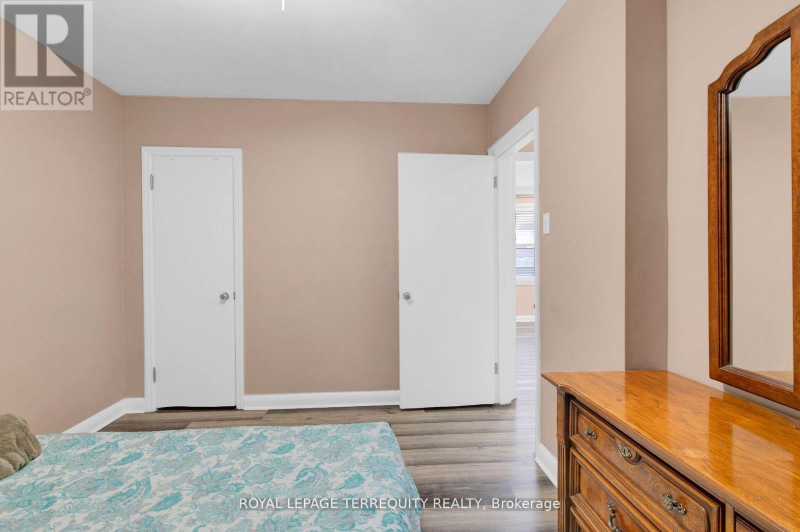 5 Mcmann Drive, Thorold, Ontario  L2V 2V3 - Photo 8 - X12195365