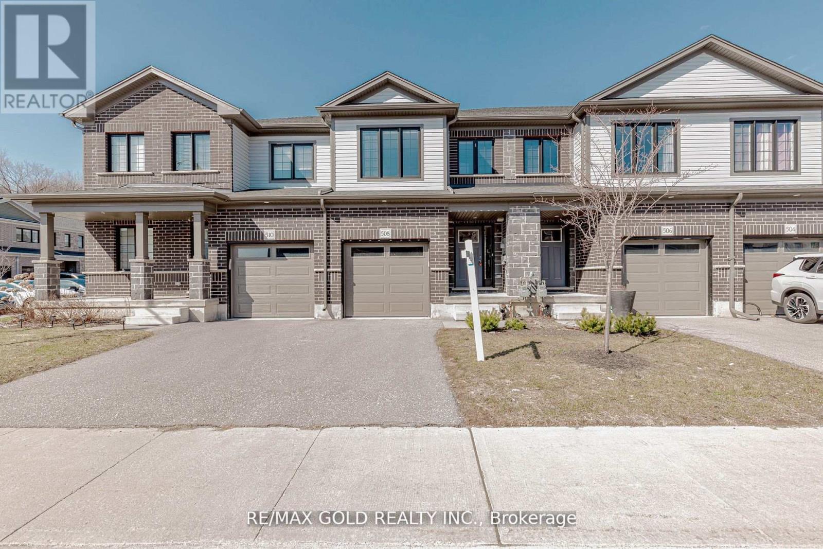508 Woodlea Court, Kitchener, Ontario  N2R 0P8 - Photo 1 - X12195381