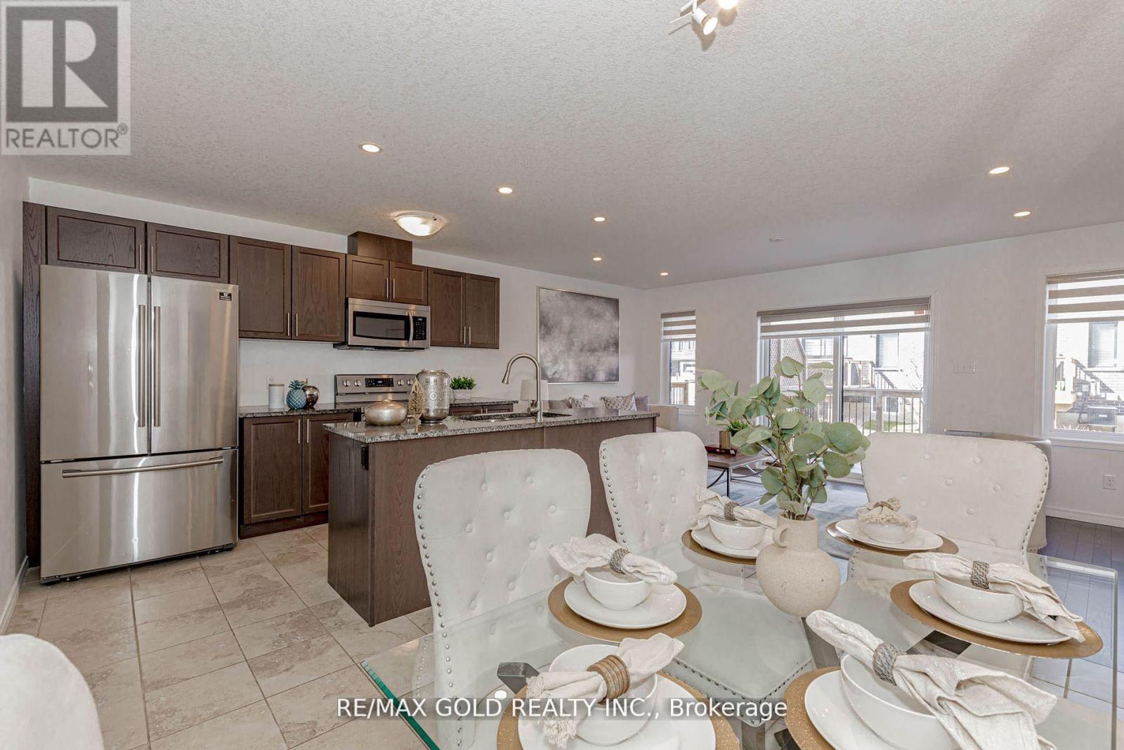 508 Woodlea Court, Kitchener, Ontario  N2R 0P8 - Photo 10 - X12195381