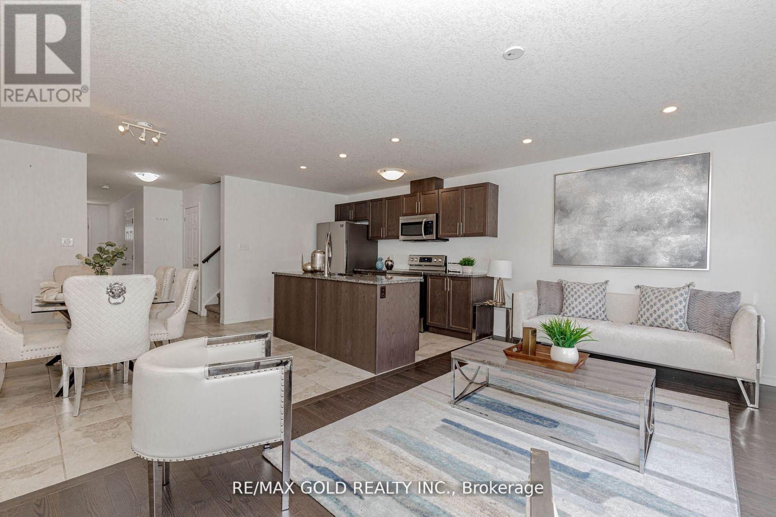 508 Woodlea Court, Kitchener, Ontario  N2R 0P8 - Photo 19 - X12195381
