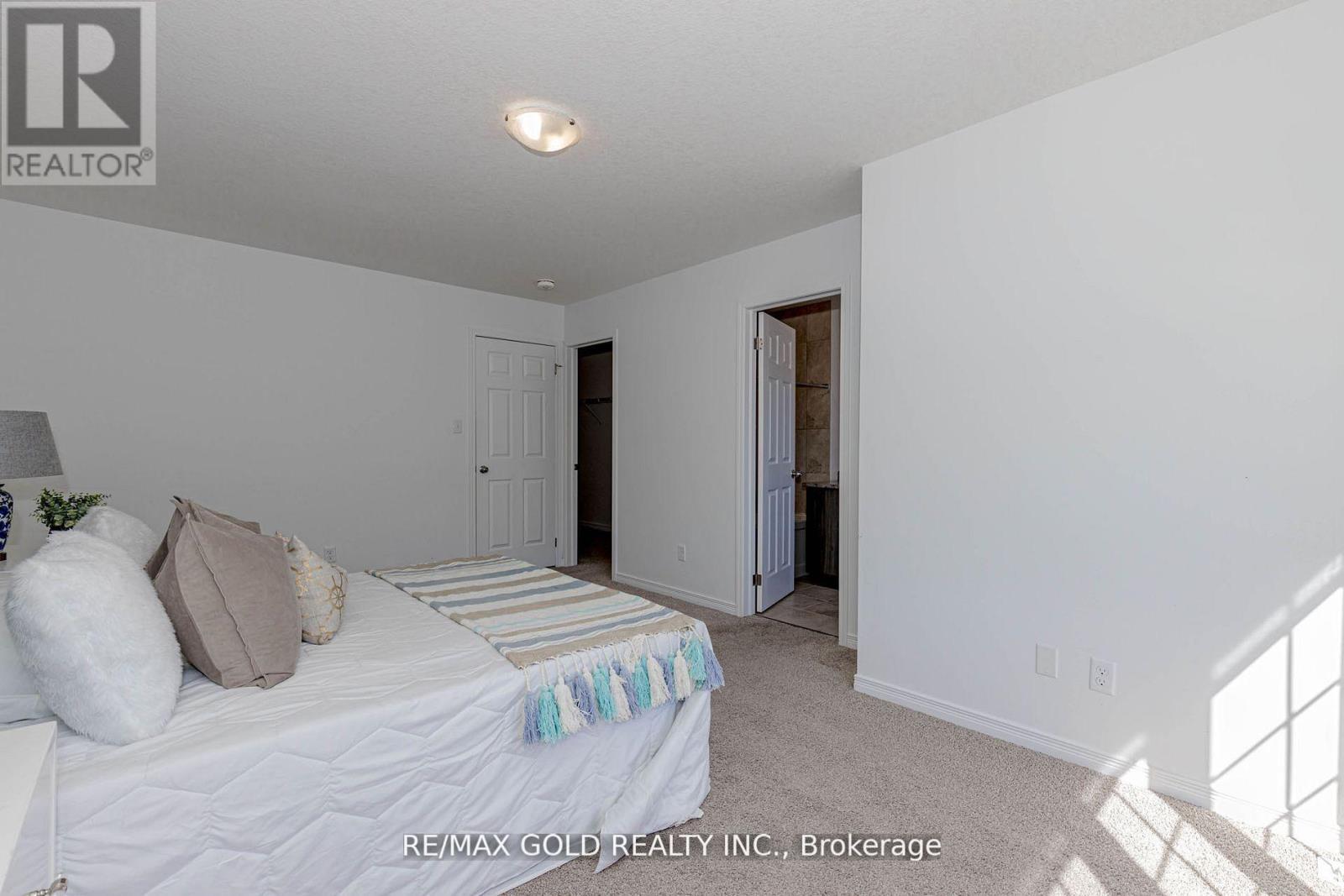 508 Woodlea Court, Kitchener, Ontario  N2R 0P8 - Photo 29 - X12195381