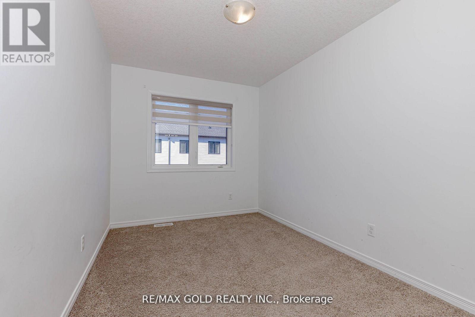 508 Woodlea Court, Kitchener, Ontario  N2R 0P8 - Photo 35 - X12195381