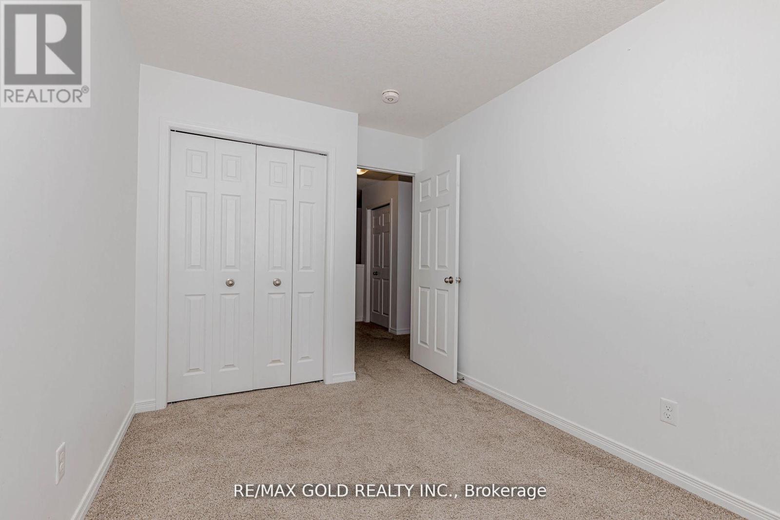 508 Woodlea Court, Kitchener, Ontario  N2R 0P8 - Photo 37 - X12195381
