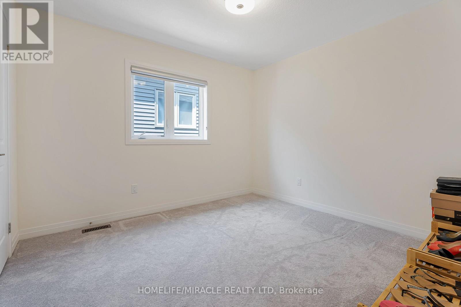 16 Scenic Ridge Gate, Brant, Ontario  N3L 0K4 - Photo 30 - X12195403