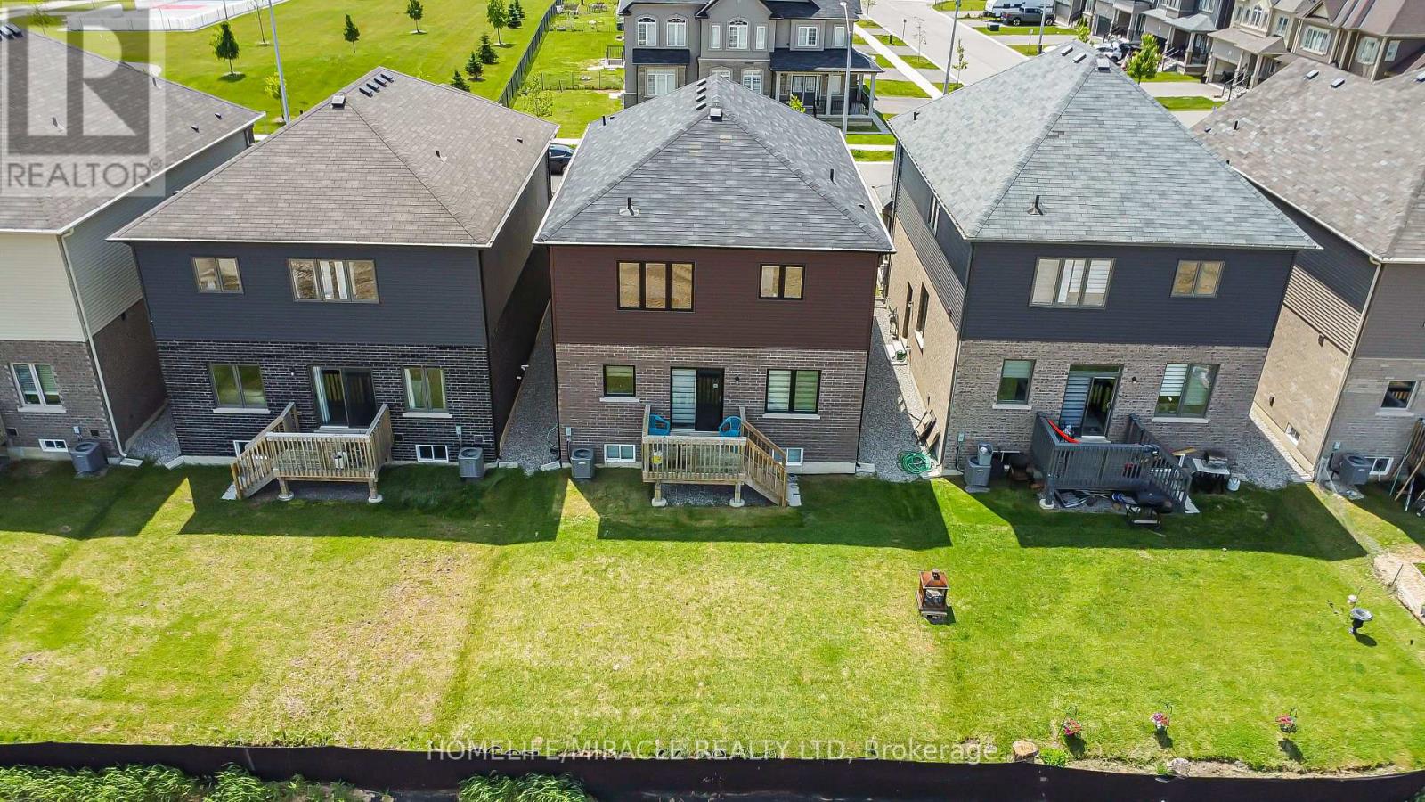 16 Scenic Ridge Gate, Brant, Ontario  N3L 0K4 - Photo 38 - X12195403