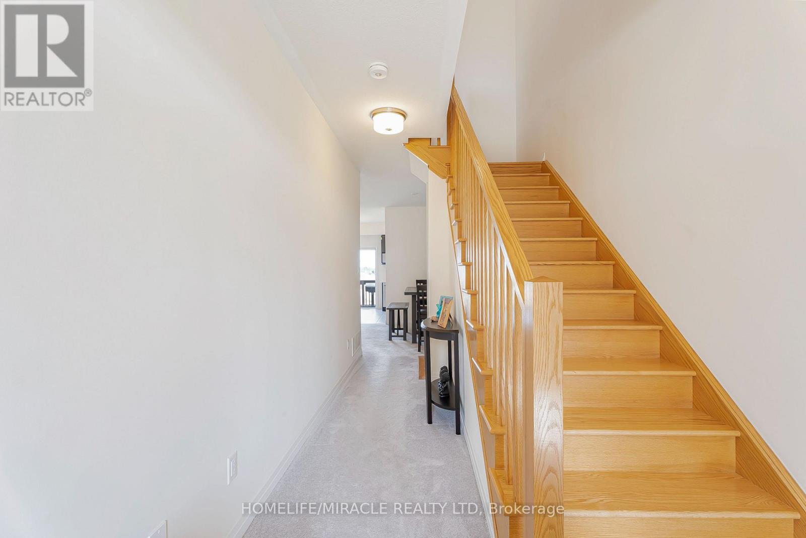 16 Scenic Ridge Gate, Brant, Ontario  N3L 0K4 - Photo 5 - X12195403