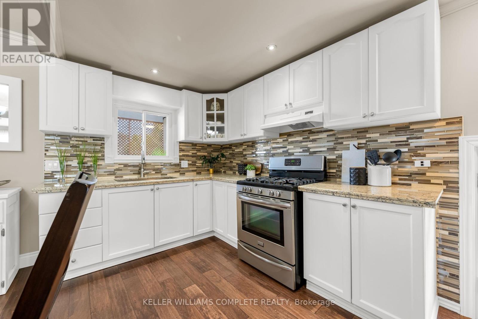 131 Albany Avenue, Hamilton, Ontario  L8H 2H7 - Photo 10 - X12195452