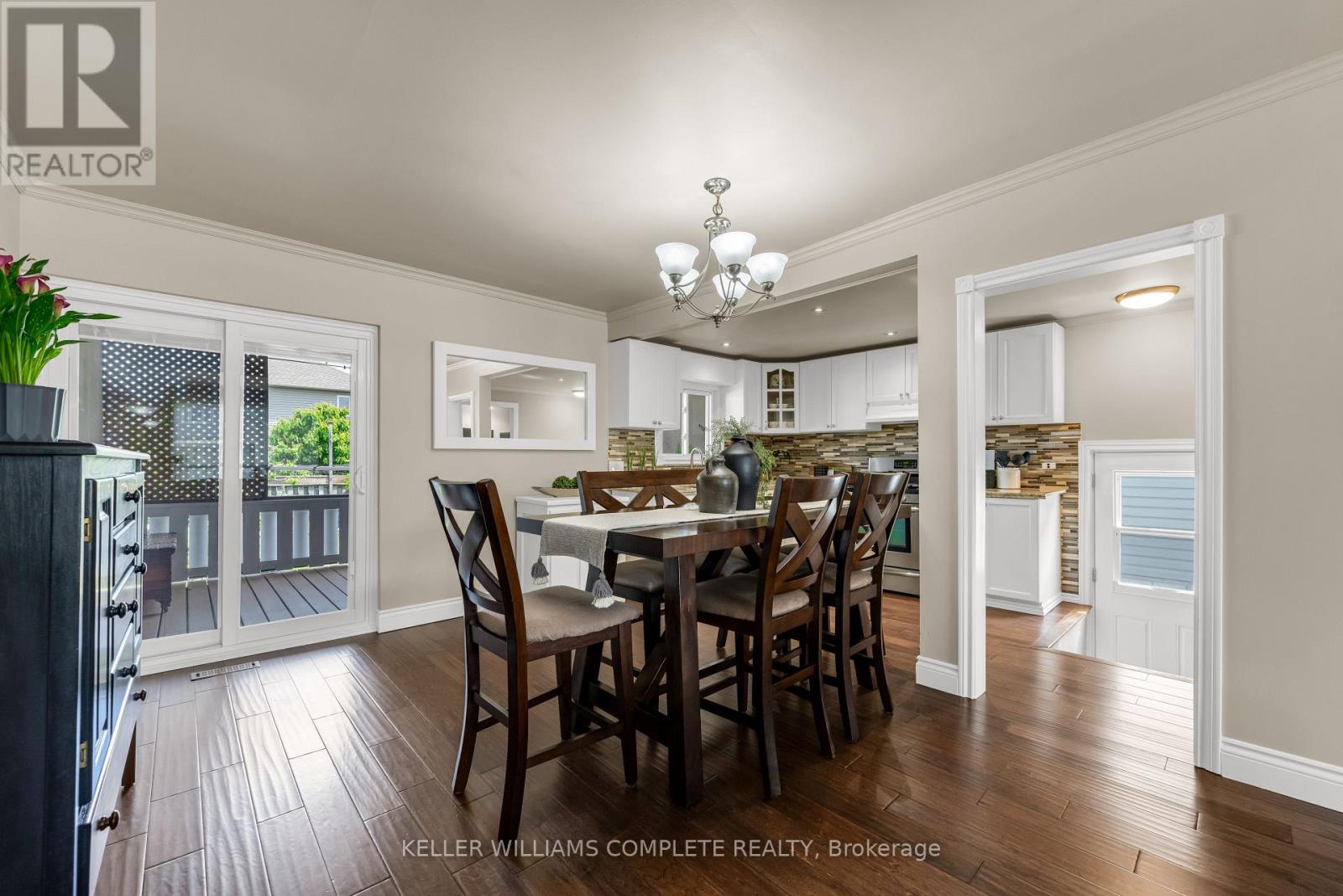 131 Albany Avenue, Hamilton, Ontario  L8H 2H7 - Photo 6 - X12195452
