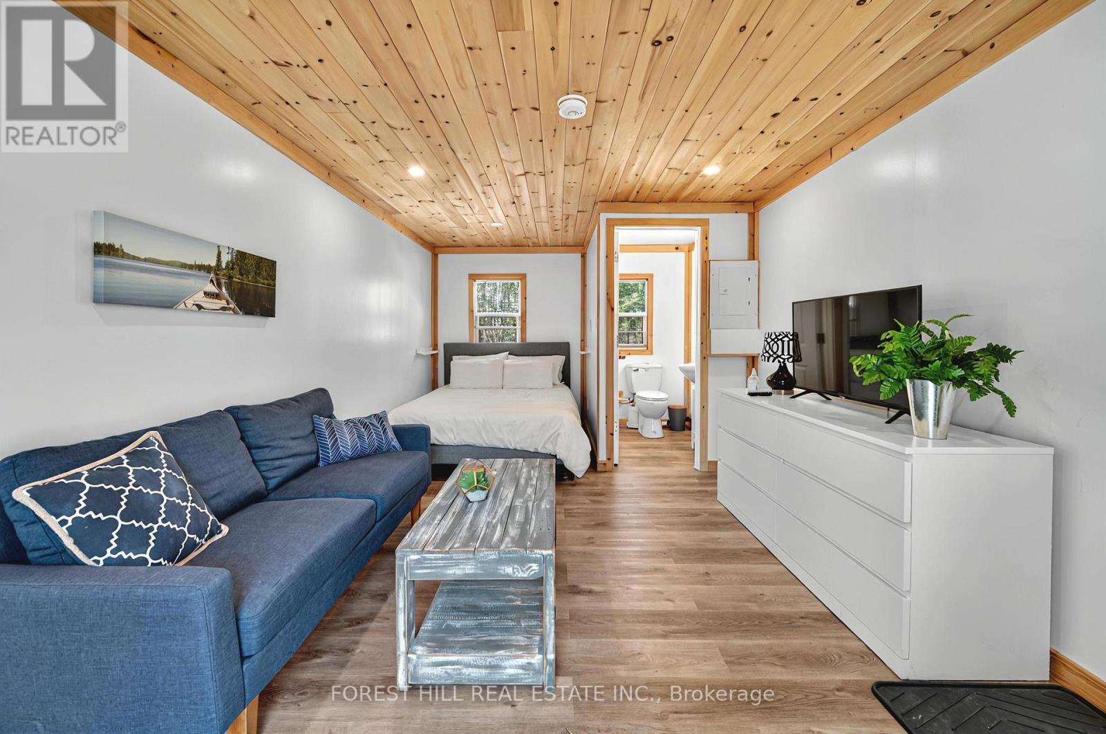 31 Glen Acres Road, Huntsville, Ontario  P1H 1N6 - Photo 16 - X12195486