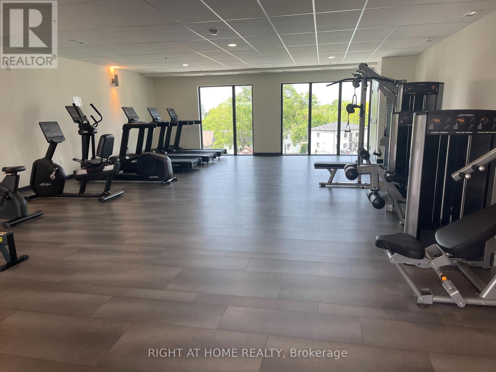 336 - 50 Herrick Avenue, St. Catharines, Ontario  L2P 0G3 - Photo 31 - X12195500