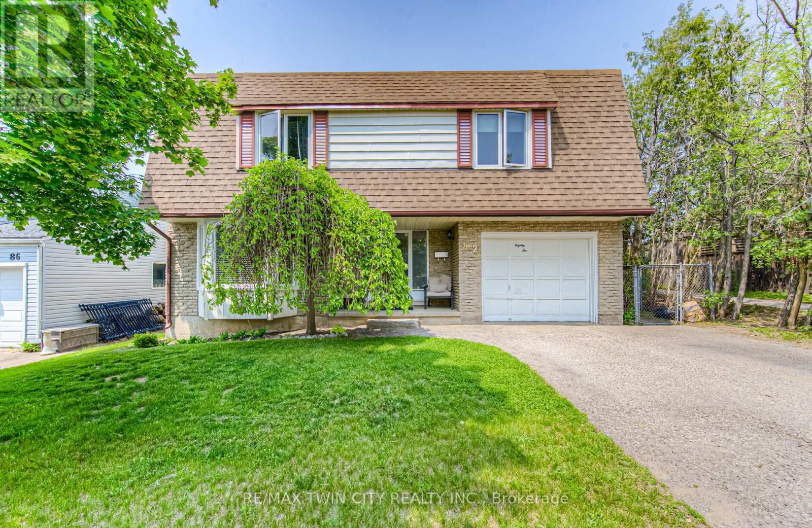 82 Roseneath Crescent, Kitchener, Ontario  N2E 1V9 - Photo 2 - X12195529