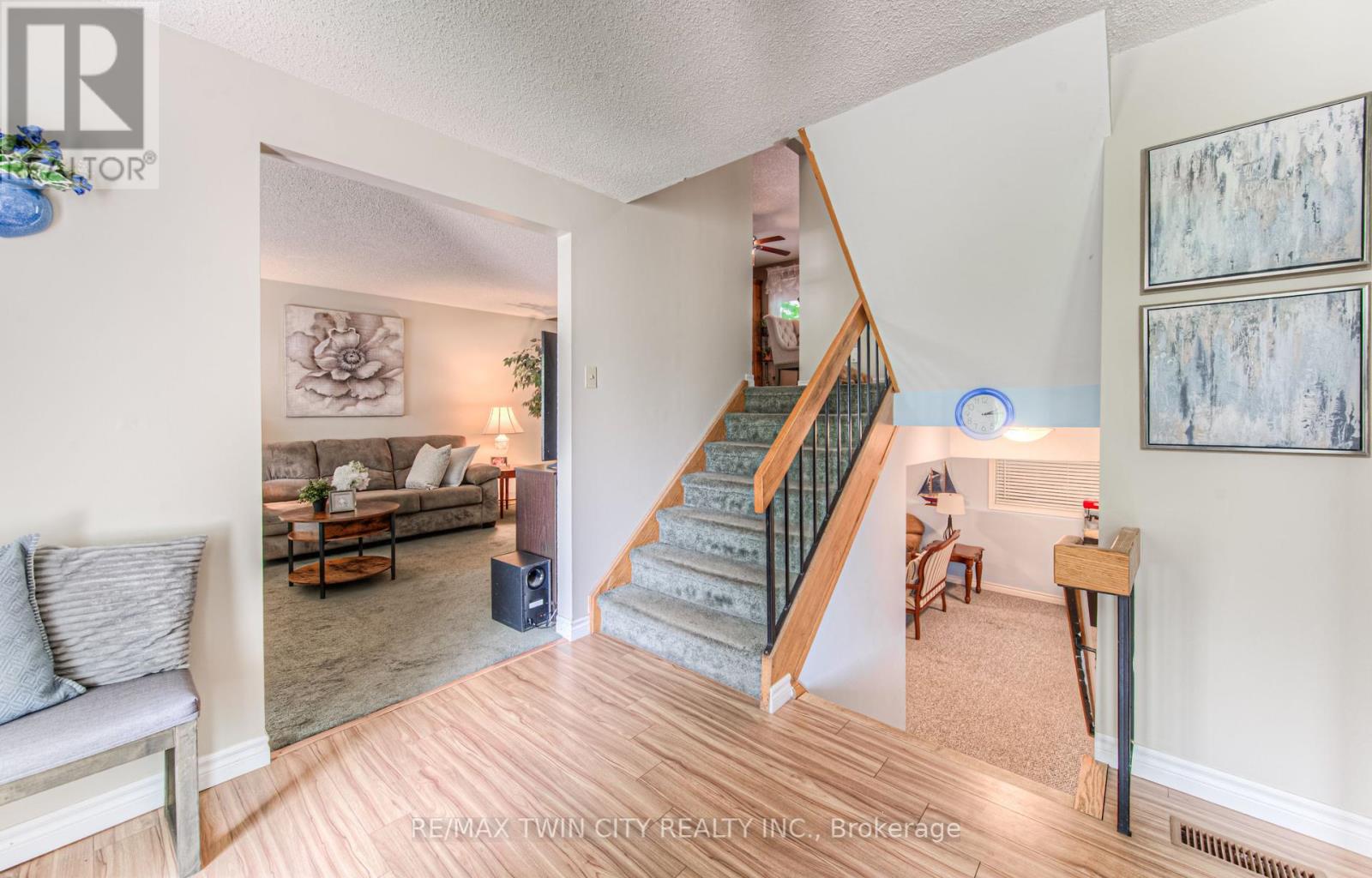 82 Roseneath Crescent, Kitchener, Ontario  N2E 1V9 - Photo 4 - X12195529