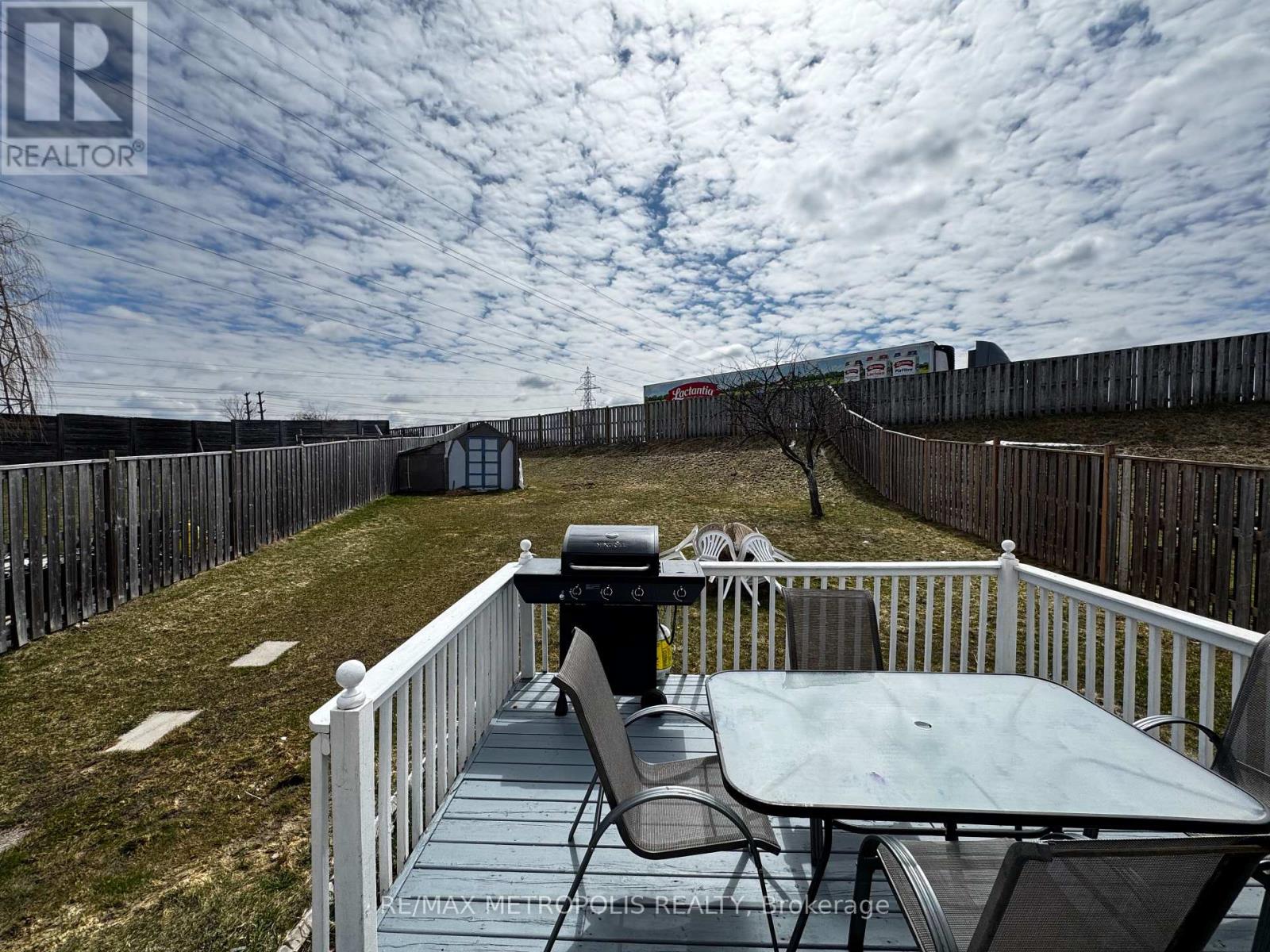 33 Phair Crescent, London South (South J), Ontario  N5Z 5B5 - Photo 24 - X12195538