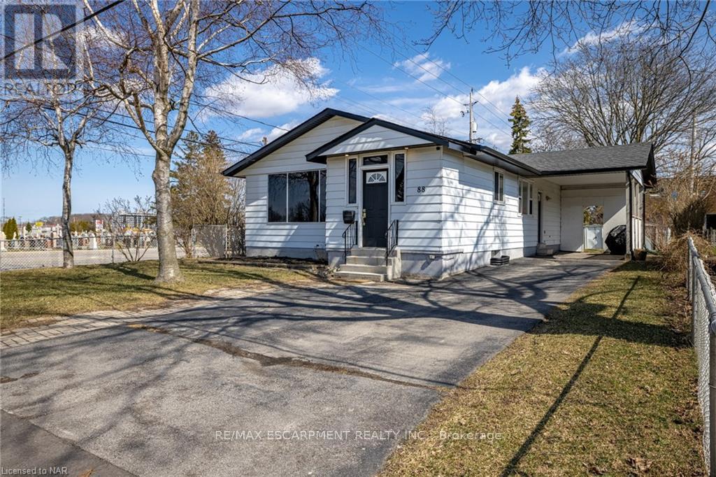 88 Gram Avenue, Welland, Ontario  L3C 1B6 - Photo 42 - X12195546