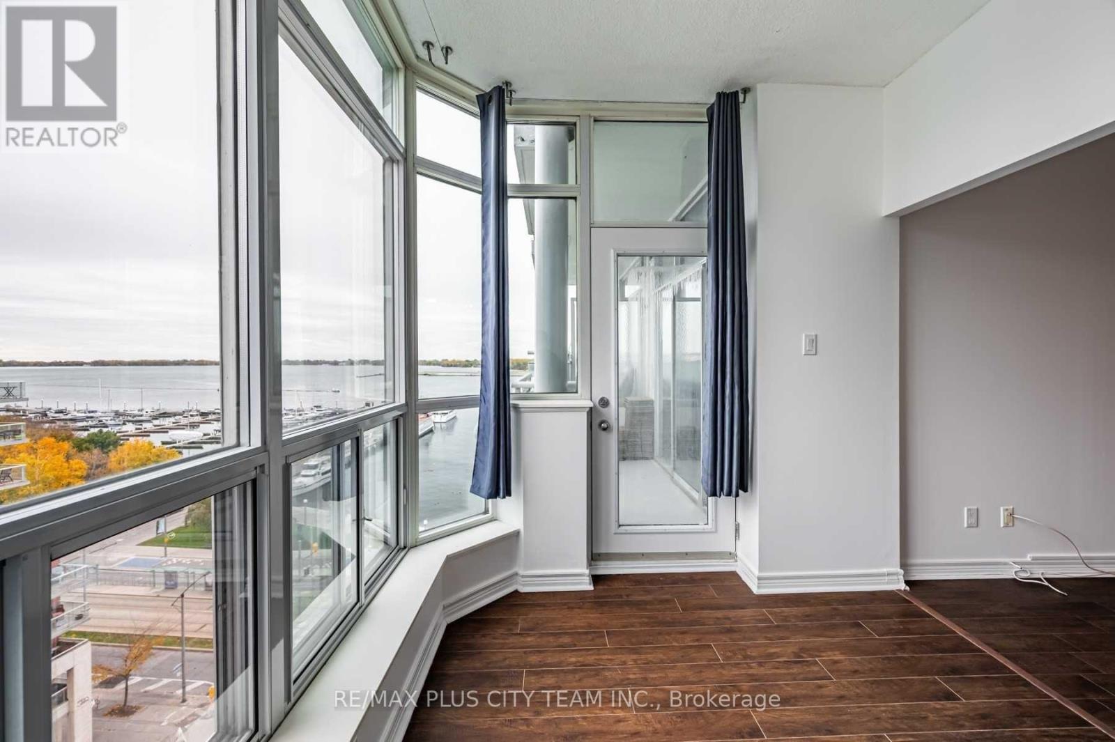 Sph07 - 600 Queens Quay W, Toronto, Ontario  M5V 3M3 - Photo 13 - C12195720
