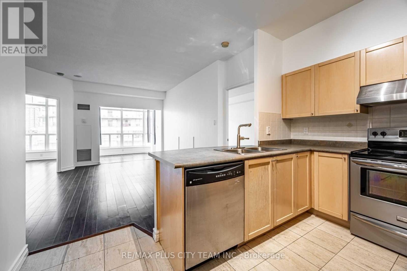 Sph07 - 600 Queens Quay W, Toronto, Ontario  M5V 3M3 - Photo 3 - C12195720