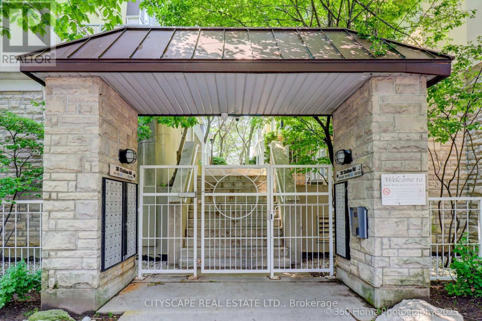 559 - 36 Stadium Road, Toronto, Ontario  M5V 3P4 - Photo 3 - C12195729
