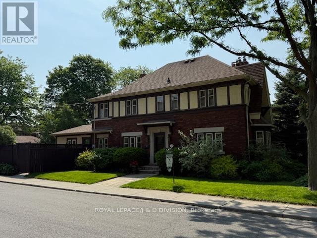 77 College View Avenue, Toronto, Ontario  M5P 3M8 - Photo 37 - C12195736